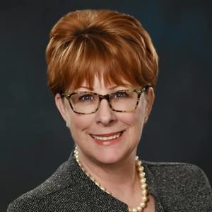 Meet your Posher, Leslie